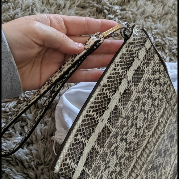 Michael Kors Clutch - Picture 7 of 10